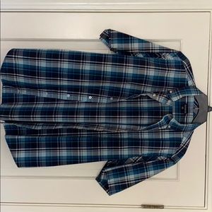 Short sleeve button down